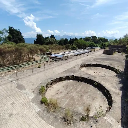 Batteria Chiodo Rifugio Escursionistico E Culturale 몬테 마르첼로